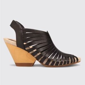 Camper Rachael Black Leather Strappy Beech Wood Wedge Heel Peep Toe Sandal